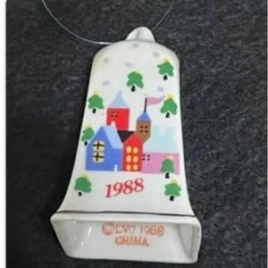 🔔🔔🔔VINTAGE LILLIAN VERNON PORCELAIN BELL 1988 and also a smaller bell of 1986